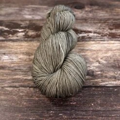 Fyberspates Vivacious 4ply Yarn(Fyberspates Vivacious 4ply Yarn) -Woolery Shop 130787 source 1648572287