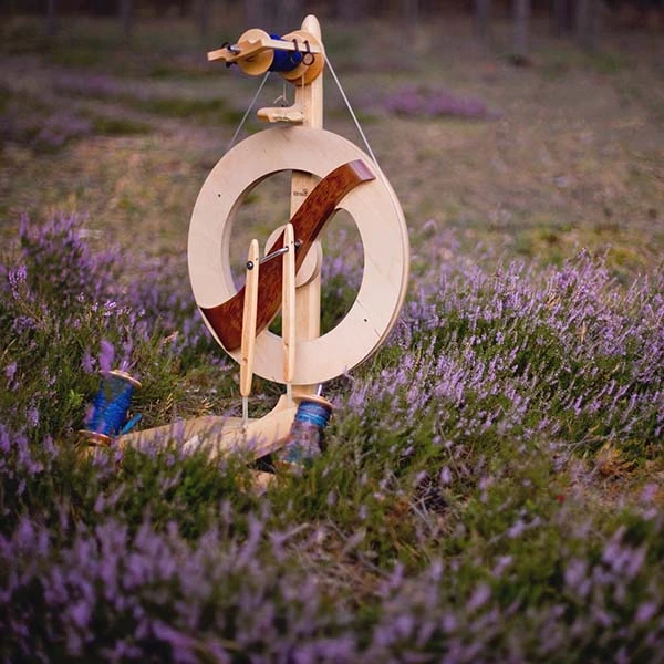 Kromski Fantasia Spinning Wheel - Walnut With Clear Accent(Kromski Fantasia Spinning Wheel Walnut With Clear Accent) 2 Kromski Fantasia Spinning Wheel - Walnut With Clear Accent(Kromski Fantasia Spinning Wheel Walnut With Clear Accent) - Image 2