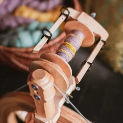 Kromski Sonata Encore Spinning Wheel - Clear Finish(Kromski Sonata Encore Spinning Wheel Clear Finish) -Woolery Shop KRO ENCOREc 00569